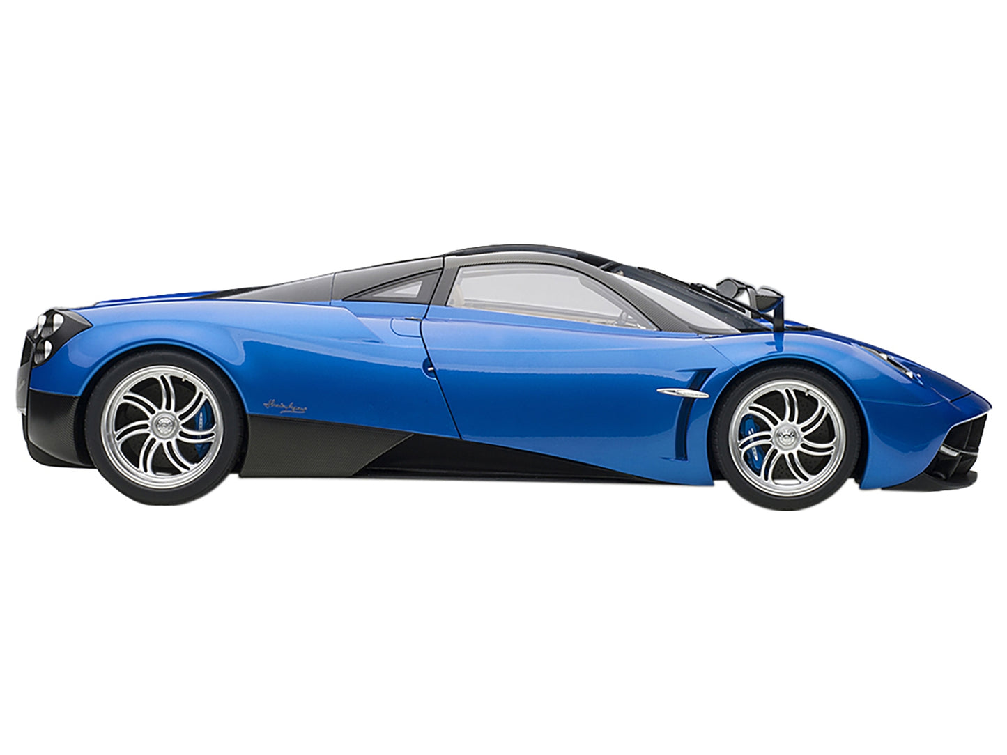 Pagani Huayra Metallic Blue with Black Top and Silver Wheels 1/12 Model Car by Autoart