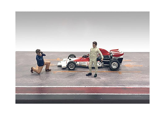 "Race Day" Two Diecast Figures Set 1 for 1/43 Scale Models by American Diorama