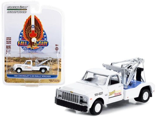 1969 Chevrolet C-30 Dually Wrecker Tow Truck White "Jerry's Towing" "Fall Guy Stuntman Association" Hollywood Special Edition 1/64 Diecast Model Car by Greenlight