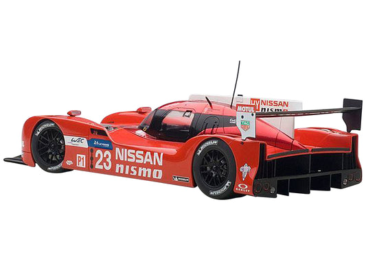 Nissan GT-R LM Nismo Le Mans 2015 O. Pla J. Mardenborough M. Chilton #23 1/18 Model Car by Autoart